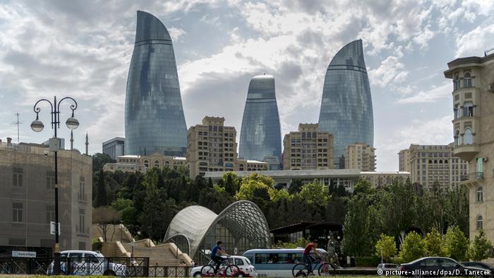 Совет Европы призвал Азербайджан освободить политзаключенных