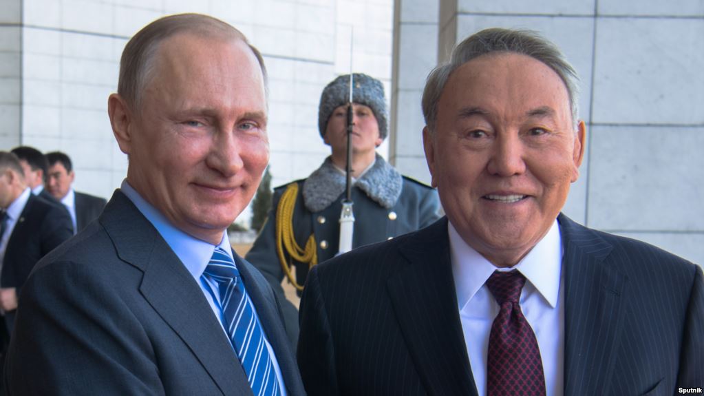 Поездку Путина в Центральную Азию назвали церемониальной