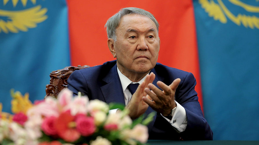 «Назарбаев фиктивно раздал власть»