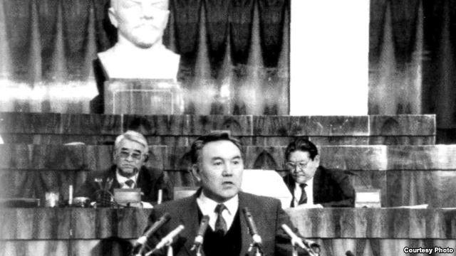 25 лет бессменного президентства Назарбаева