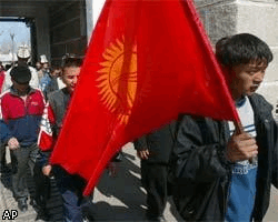 Правозащитники: К вооруженному перевороту в Киргизии причастны спецслужбы