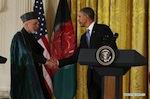 Торг здесь неуместен. Афганистан требует и не получает извинений со стороны США за "ошибки" американских военнослужащих